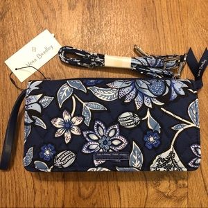 Vera Bradley Wristlet Crossbody Bag